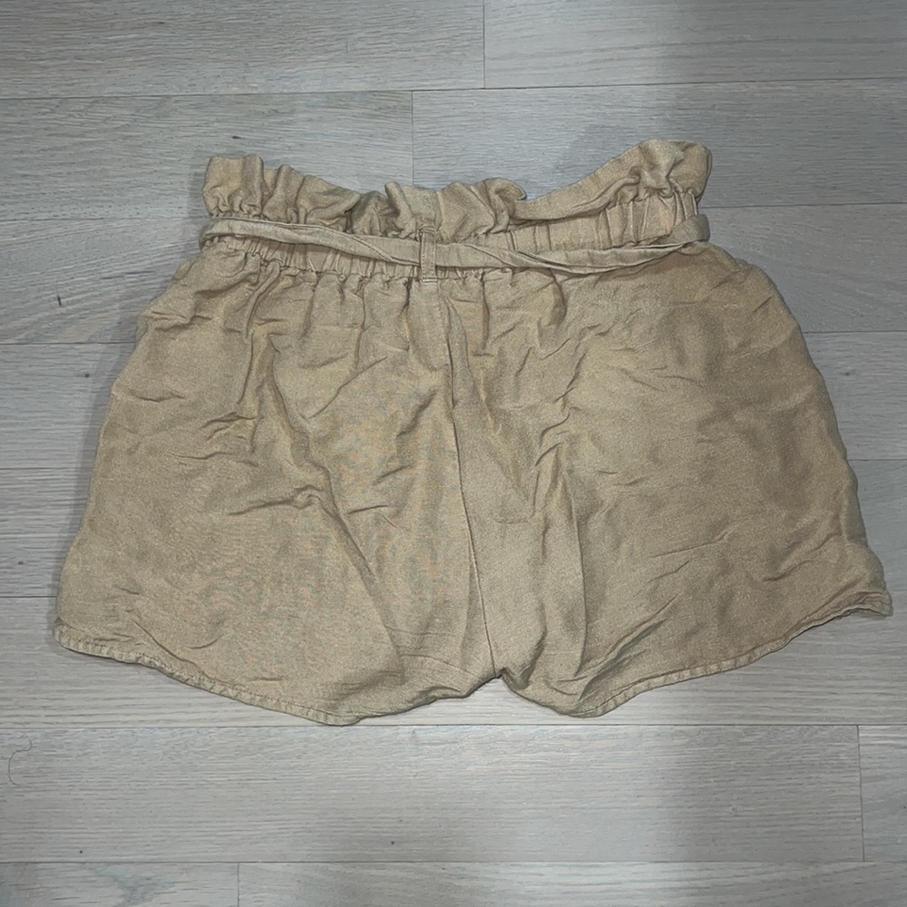 Extreme High Rise Linen Shorts - Picture 2 of 3